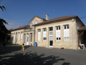 École élémentaire de Samonac (2 classes)