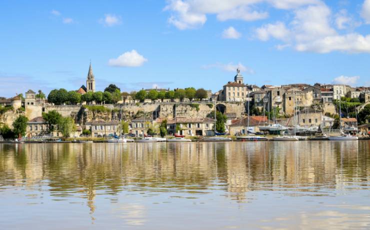 Croisière commentée de Bourg à la corniche de la Gironde : Blaye Bourg Terres d’Estuaire