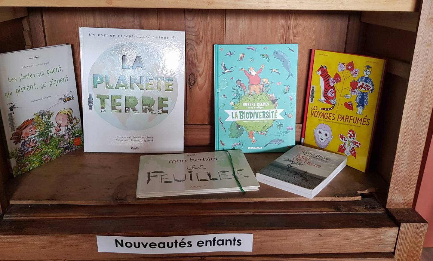 Venez découvrir les nouveautés de la bibliothèque et une jolie sélection sur l…