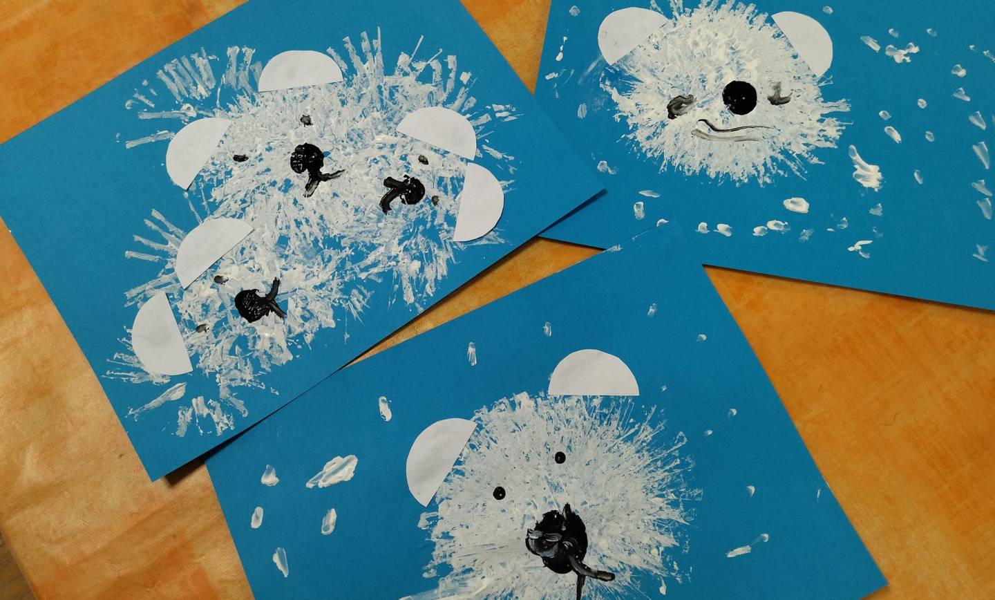 On reste sur notre thème de l’hiver  avec des peintures « ours polaire »  à l’ai…