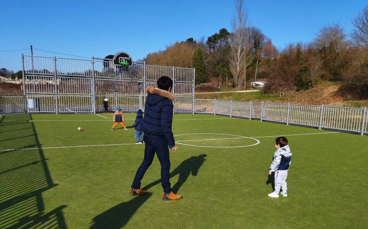 Profitons de ce beau temps pour faire
 des petits jeux en extérieur