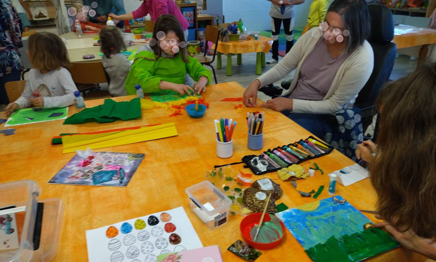 Bazar créatif
 avec Ion ion GR / Marion Guillon Riout
 Thème : l’éveil de la n…