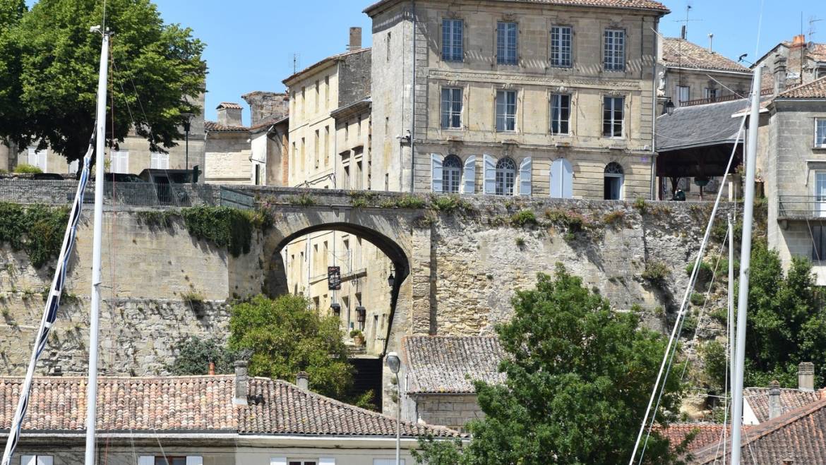 [City golf]
Ce weekend, découvrez Bourg en jouant au mini golf à travers le vill…