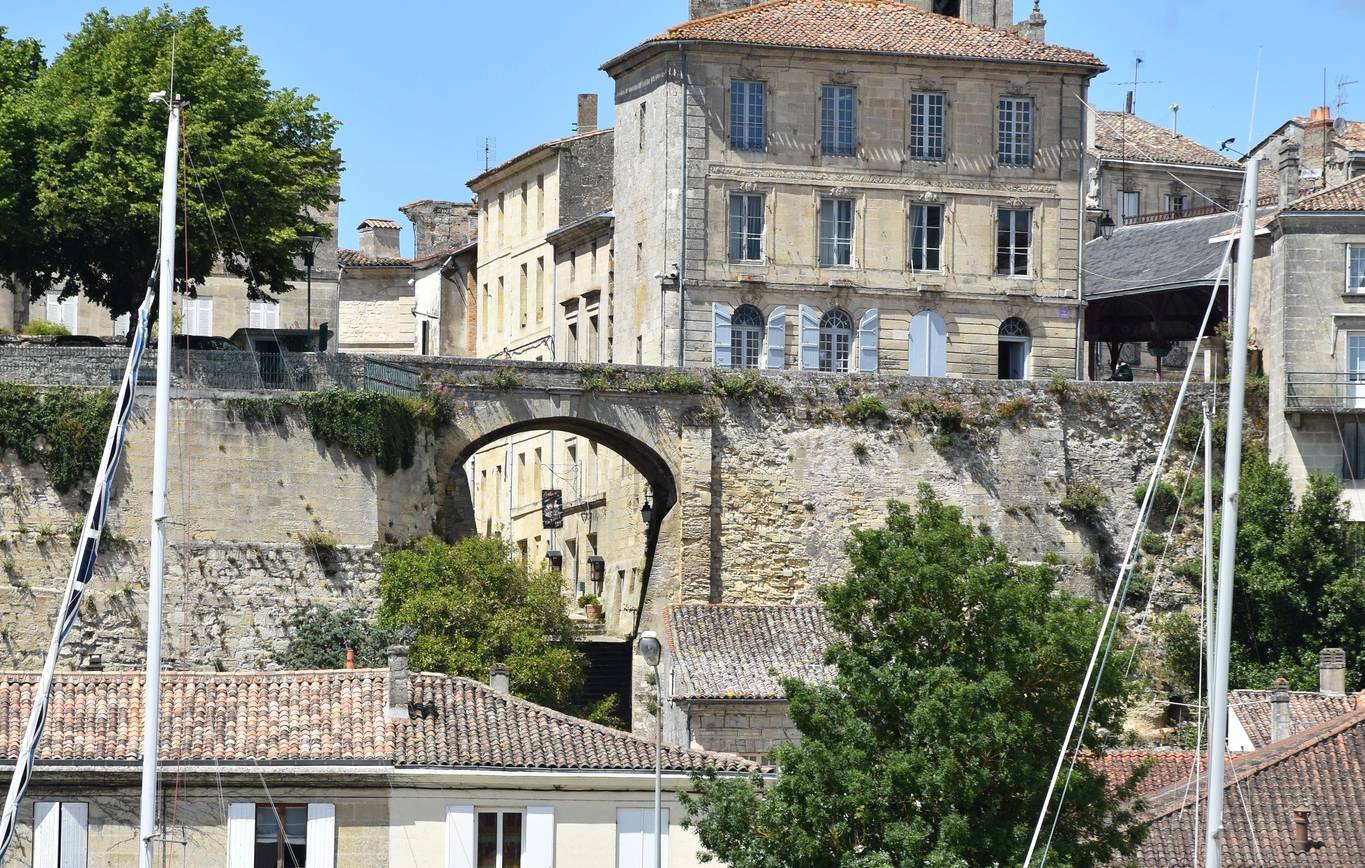 [City golf]
Ce weekend, découvrez Bourg en jouant au mini golf à travers le vill…