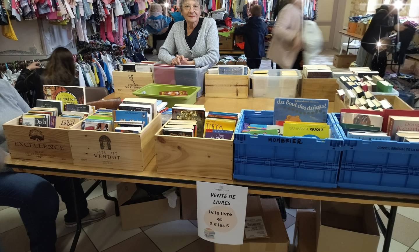 Merci à tous les participants de notre première vente de livres de la biblioth…