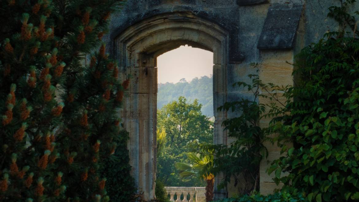 Le Château de la Grave vu par l’agence Parhelia.
Château de la Grave ou Agence…