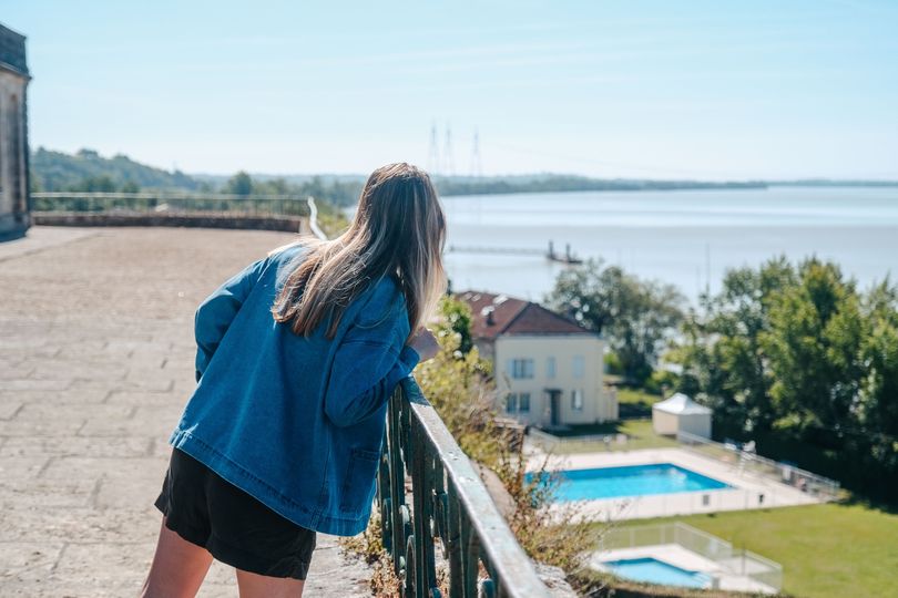 [Un petit plouf ? ]
 2 piscines vous accueillent pour une baignade en famille …