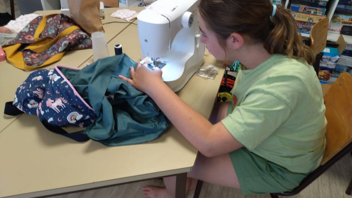 Atelier couture parents-enfants
 Venez avec un projet,
 on vous conseille pour…