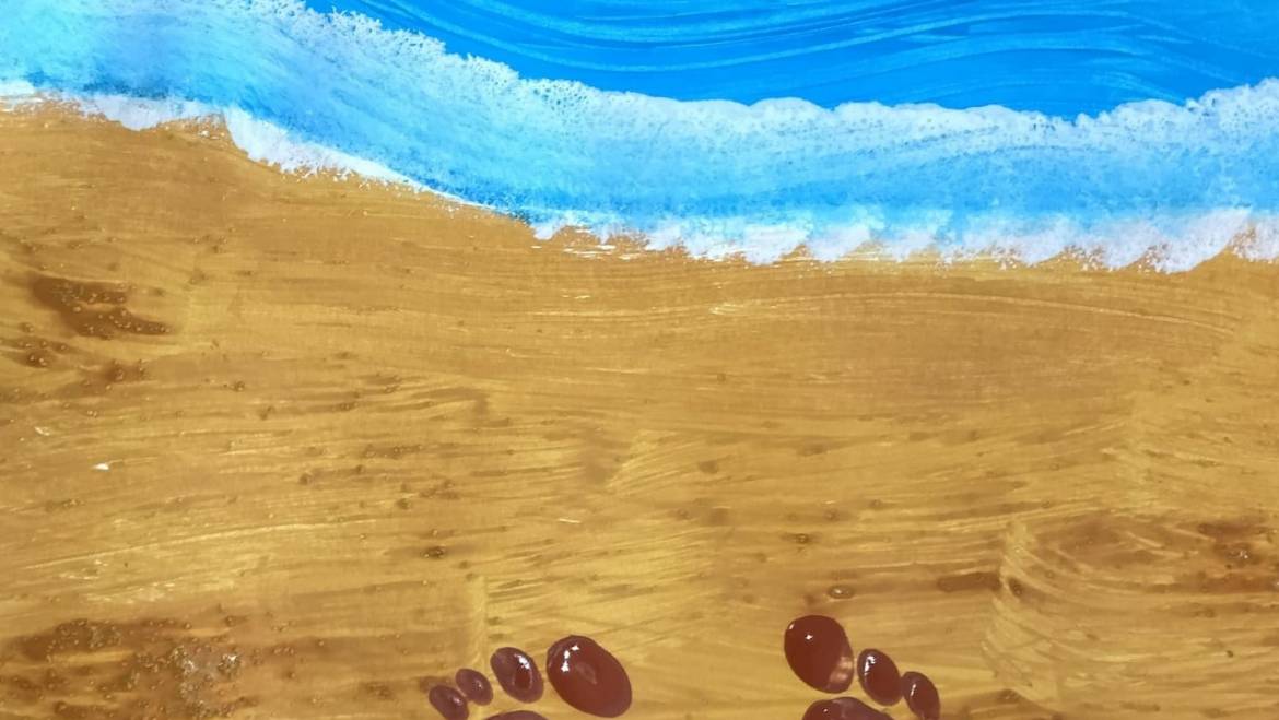 Composition « plage »
 Peinture au sable et empreinte de pieds 
 Rigolo niveau s…
