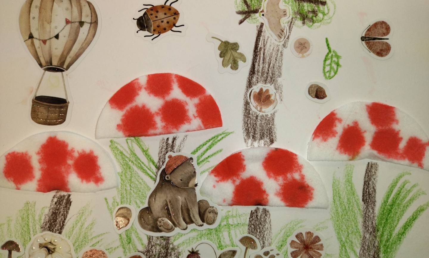 Composition « balade d’automne » avec de la peinture à la pipette sur coton