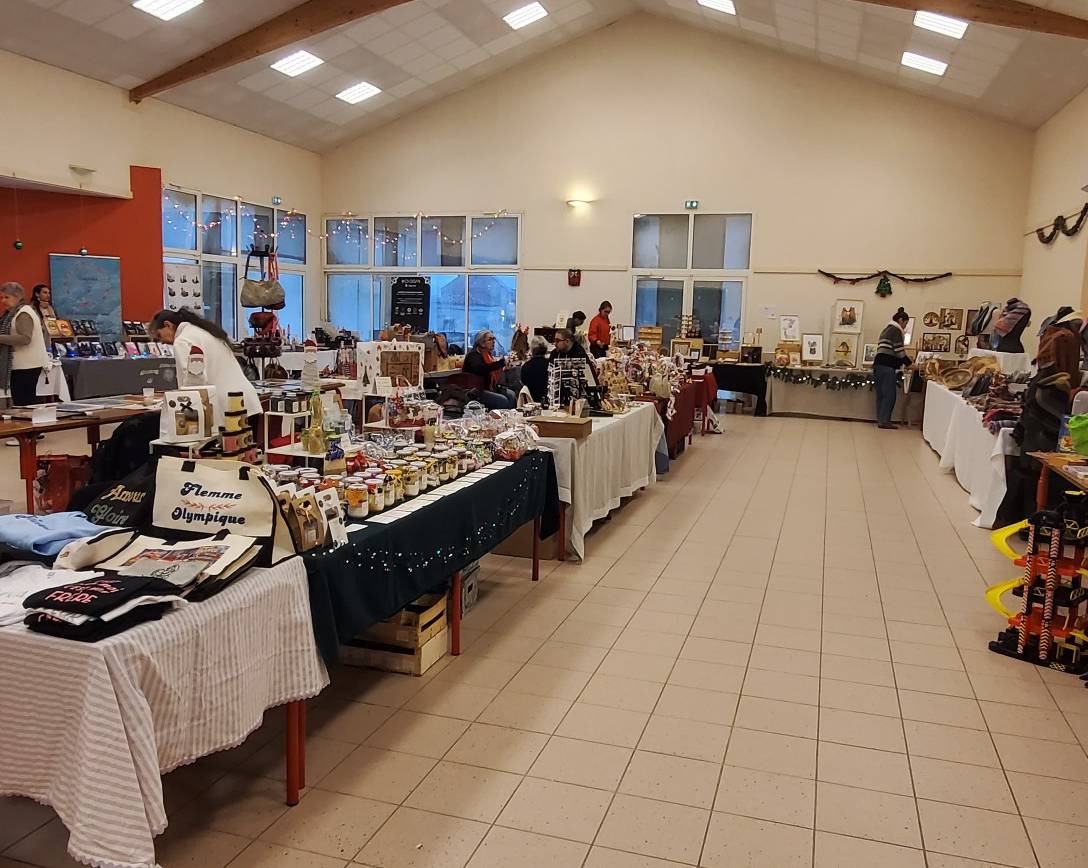 Nous vous attendons nombreux pour notre marché de Noël à la salle des fêtes de S…