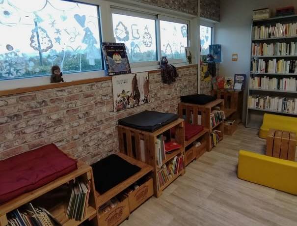 Bibliothèque municipale de Mombrier a changé sa photo de profil.