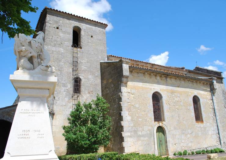 La photo du dimanche soir. 

Rien de tel que la texture de la vieille pierre po…