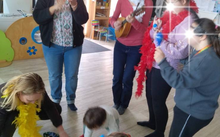 Carnaval au « Champs des sens A3 » avec Annick, Angélique et Anna. Un voyage multi…