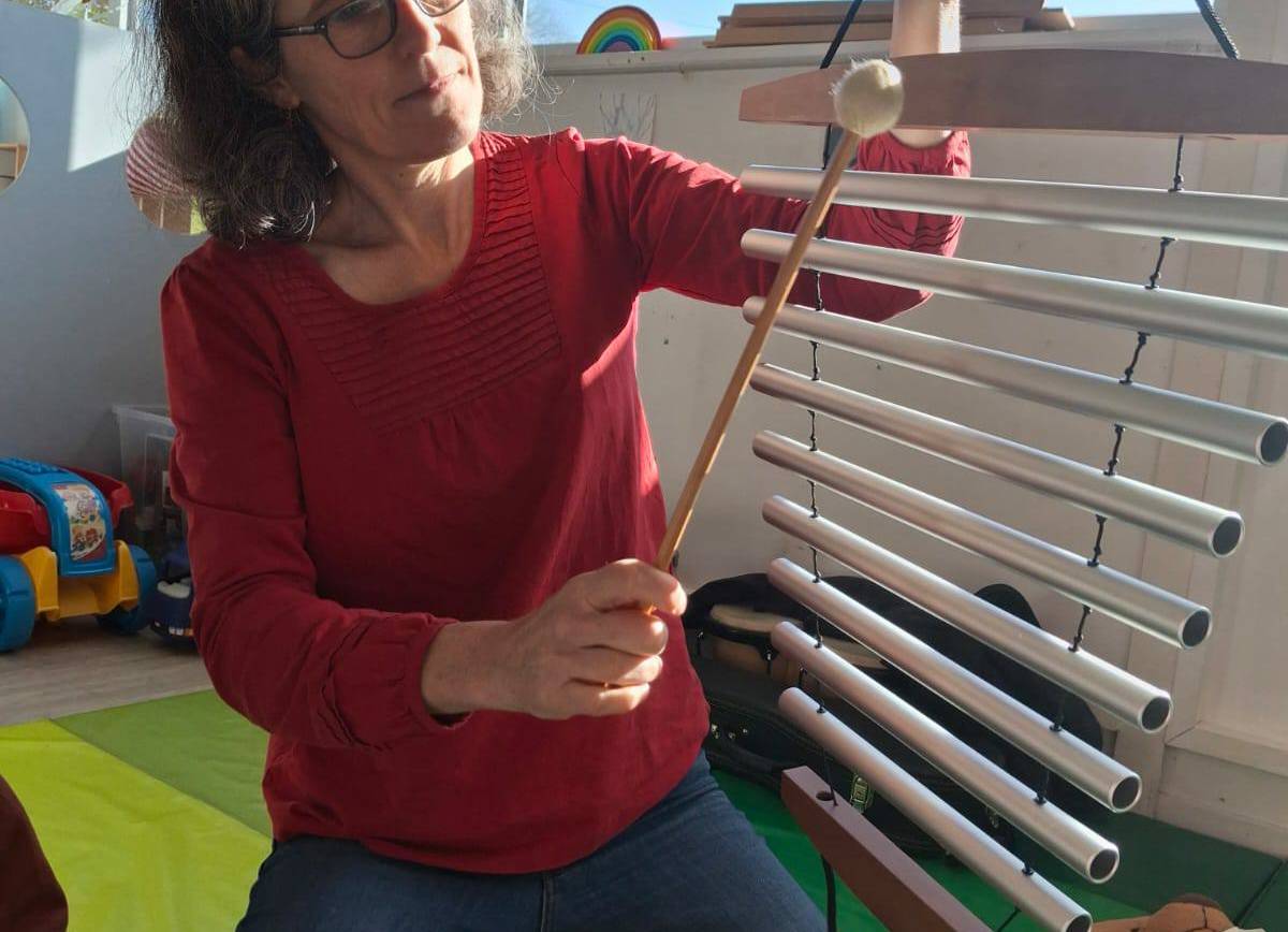 « Dans ma bulle » – Éveil musical – avec Annick Robergeau. Beaucoup d’émotions et …