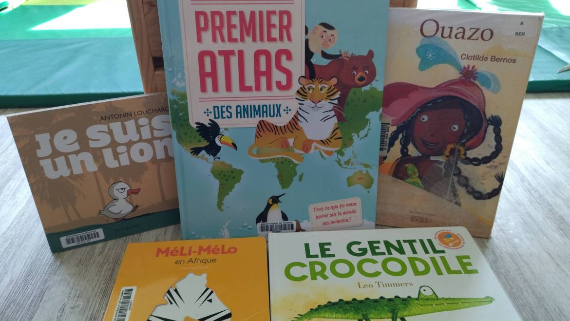 Lecture du mois : Voyageons avec les animaux du monde 
Et petit arrêt en Austral…