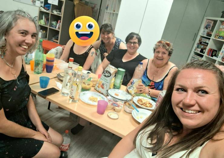 Soirée filles – spéciale « blind test »
Compétition amicale, rigolade et nostalgie…
