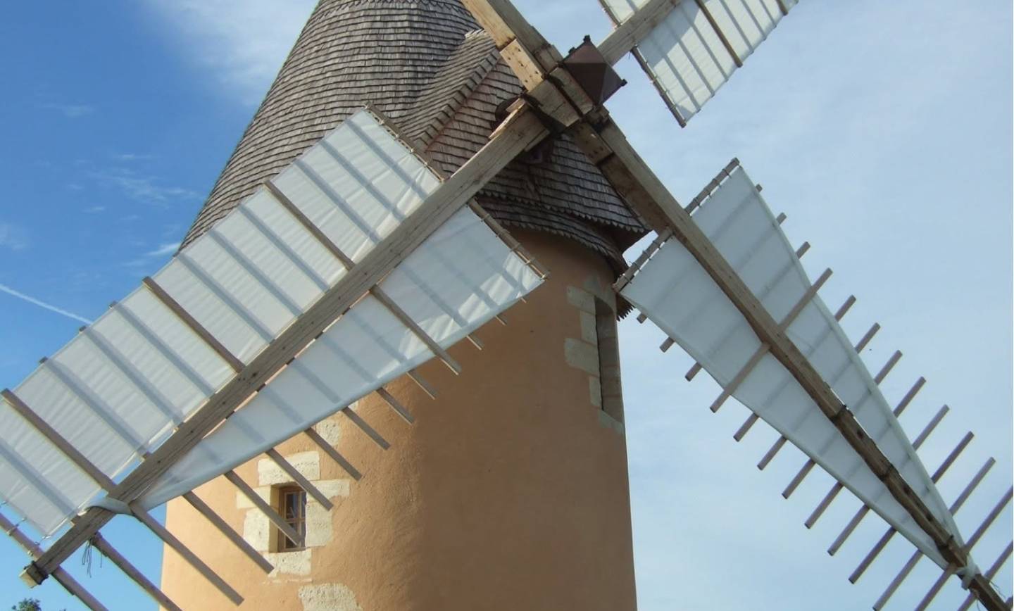 Quizz du dimanche soir
Saurez-vous deviner quel magnifique moulin se cache sur …